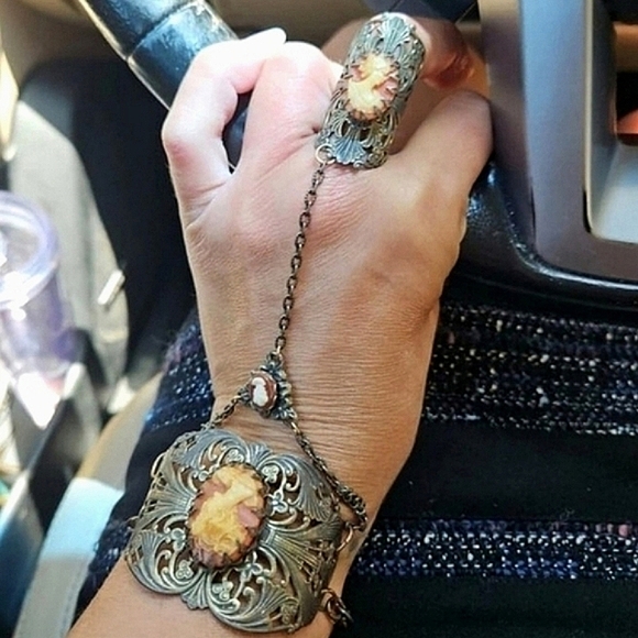 COPY - Antique VRare Rare x3 cameos Slave Bracelet Marked Numerous Places 925 - Picture 10 of 15